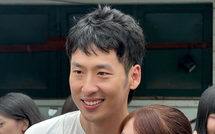 Không phải Phương Anh Đào, đây mới là bạn gái Tuấn Trần