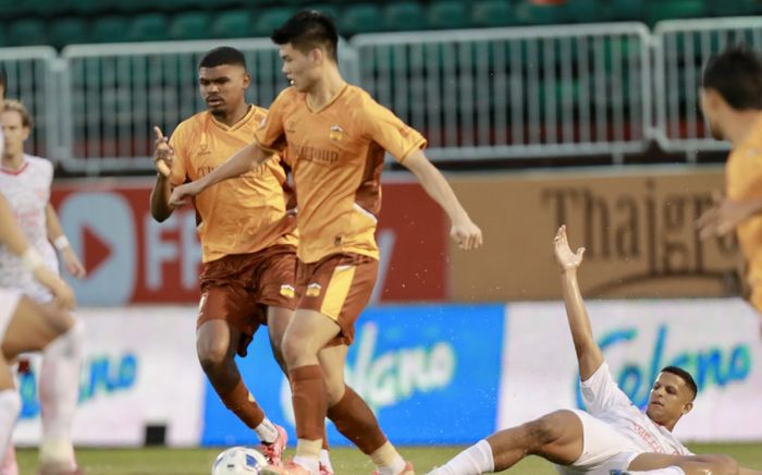 'Báu vật' 18 tuổi của bầu Đức có giá 2,3 tỷ, tương lai vươn tầm châu Á?