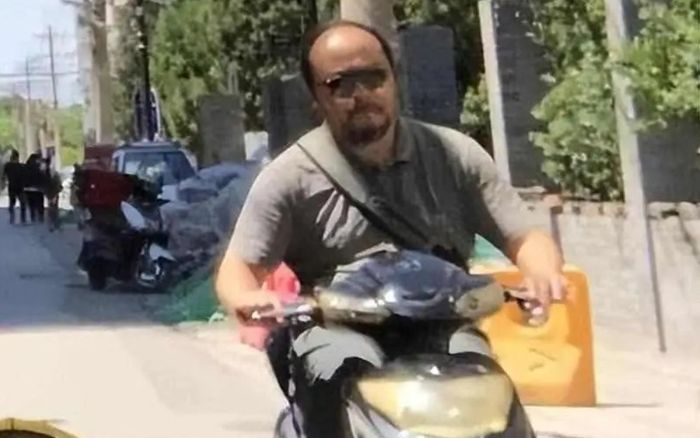 Nam ca sĩ nổi tiếng một thời giờ sống cảnh bần cùng, béo phì không thể nhận ra