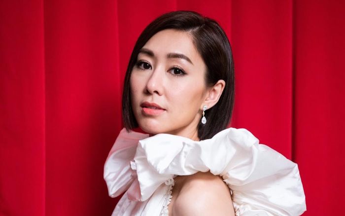 Hồ Định Hân rời khỏi TVB sau 22 năm