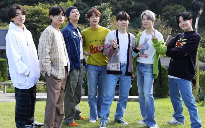 Fan BTS chỉ trích HYBE: 'Công ty này quá tham lam'