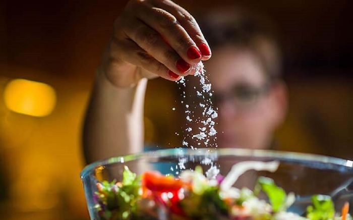 Mâm cỗ ngày Tết và những 'cái bẫy' dinh dưỡng với bệnh nhân thận