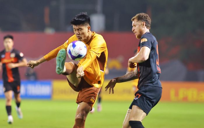 Trung vệ 18 tuổi Đinh Quang Kiệt: HAGL không có sợ đội nào