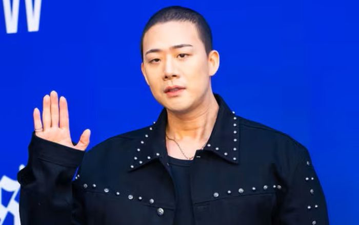 Mỹ nam Địa Ngục Độc Thân tái xuất showbiz sau khi chiến thắng ung thư