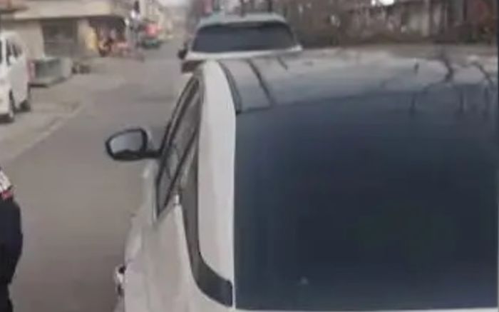 Lái xe về quê ăn Tết, hai anh em tá hỏa khi đi lạc tới nơi không ngờ