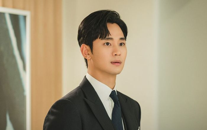 Kim Soo Hyun chuẩn bị tái xuất sau 1 năm vướng ồn ào?