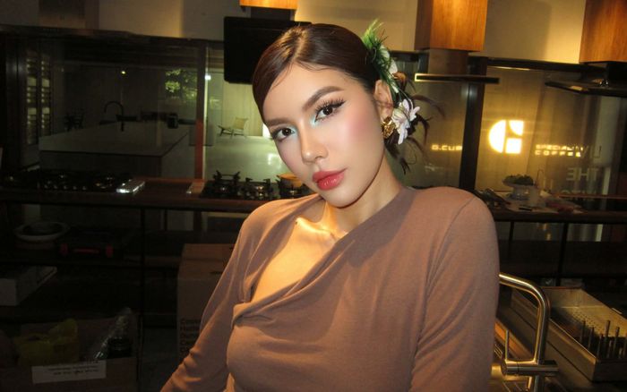 Tình trạng của Minh Tú sau khi mắc kẹt ở Oman