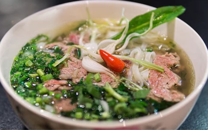 Một chi tiết nhỏ trong bát bún, phở buổi sáng có thể ảnh hưởng sức khỏe lâu dài