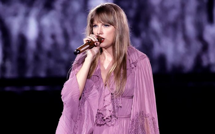 Nhạc sĩ kỳ cựu phê bình cách viết nhạc của Taylor Swift