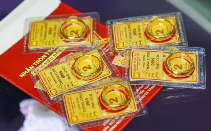 Giá vàng hôm nay (10/3): Vàng nhẫn lại tăng mạnh, thương hiệu nào 'rực lửa' nhất?