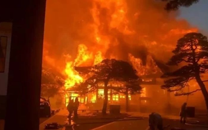 Ngôi chùa cổ 570 năm bị lửa thiêu rụi trong đêm, nhiều 'báu vật' bên trong chưa rõ số phận