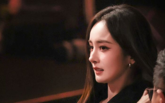 Dương Mịch gặp khó