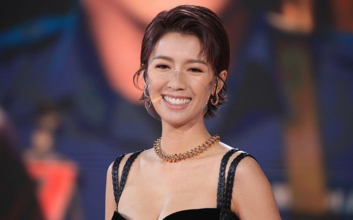 Thái Tư Bối rời TVB sau 13 năm gắn bó