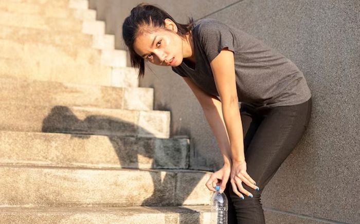 3 biểu hiện khi leo cầu thang có thể phản ánh tình trạng tim mạch