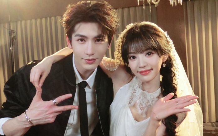 Ảnh cưới của Trương Lăng Hách và Điền Hi Vi gây xôn xao