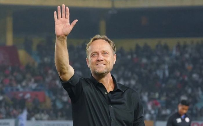 Đẳng cấp của HLV Polking nhấn chìm Ninh Bình