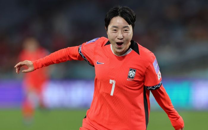 Son tỏa sáng giúp tuyển nữ Hàn Quốc dự World Cup
