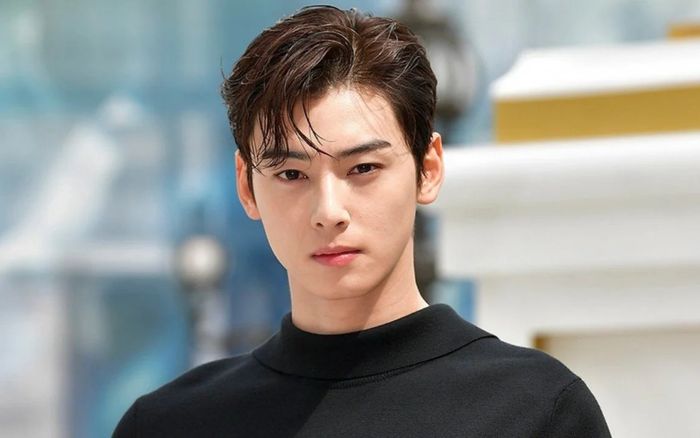 Cha Eunwoo 'tái xuất' sau ồn ào trốn thuế