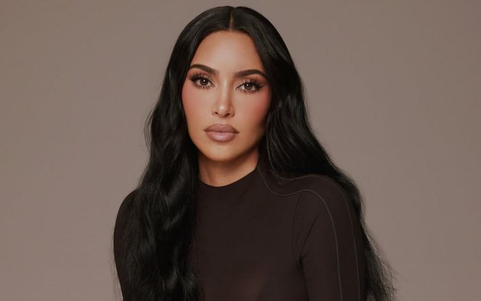 Kim Kardashian được bạn trai tin đồn kém 5 tuổi công khai 'tán tỉnh'