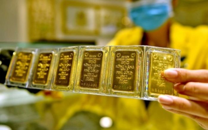 Tin tài chính hôm nay 18/3: Vàng chững lại, USD suy yếu