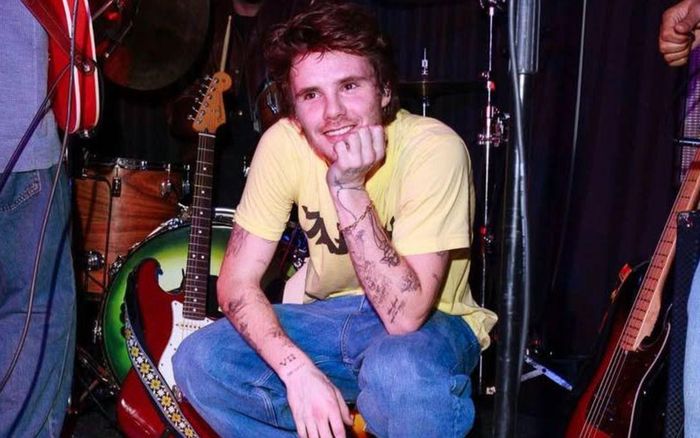 Cruz Beckham chỉ trích Brooklyn Beckham trong ca khúc mới?