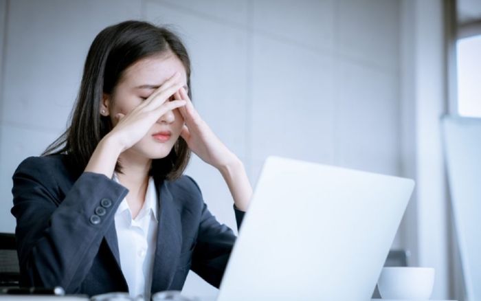 Cơ thể đang 'kiệt quệ' nhưng bạn không nhận ra: 6 dấu hiệu nguy hiểm nhiều người bỏ qua