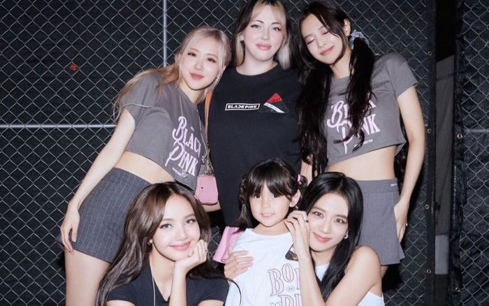 Nữ nhạc sĩ đứng sau loạt hit của BLACKPINK công khai loạt bí mật gây phẫn nộ