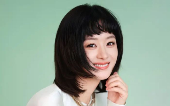 Triệu Lệ Dĩnh khác lạ