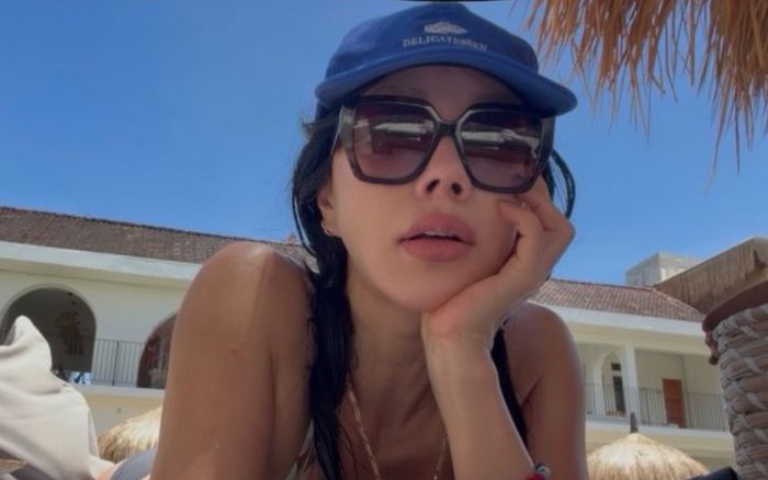 Khó tin vóc dáng của nữ diễn viên Uhm Jung Hwa ở tuổi U60