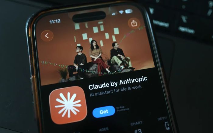 Claude đứng đầu danh sách ứng dụng miễn phí của Apple