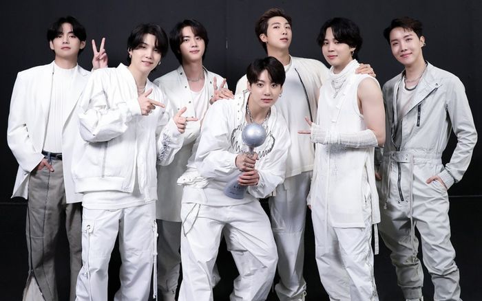 Dân mạng Hàn Quốc tranh cãi về concert tái xuất của BTS: 'Chuyện này thật là quá lố bịch'