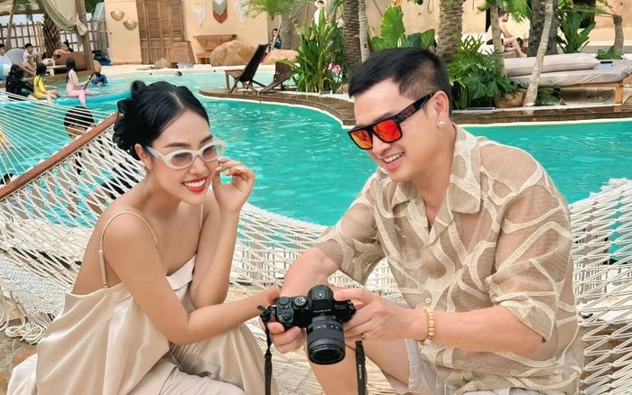 Nghệ sĩ Quang Minh tặng quà xịn cho vợ kém 37 tuổi trước ngày 8/3