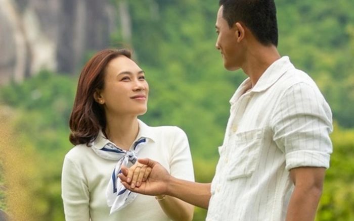 Hè này về quê Mỹ Tâm: Những bãi biển trong xanh, yên bình khiến du khách phải lòng ngay từ lần đầu