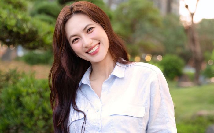 Ngẩn ngơ trước nhan sắc đời thường của Phương Anh Đào