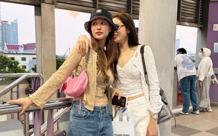 Loạt ảnh ngọt ngào của Kỳ Duyên và Thiên Ân khi đi du lịch ở Thái Lan