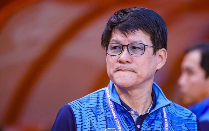 Kết thúc sớm với HLV Vũ Tiến Thành