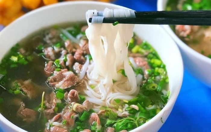 5 món ăn sáng quen mặt nhưng lại âm thầm khiến vòng bụng phình to