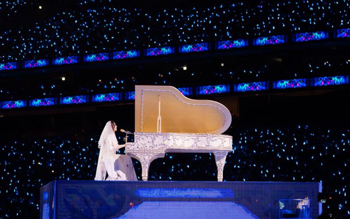 Concert của nữ ca sĩ hàng đầu showbiz bị chê bai