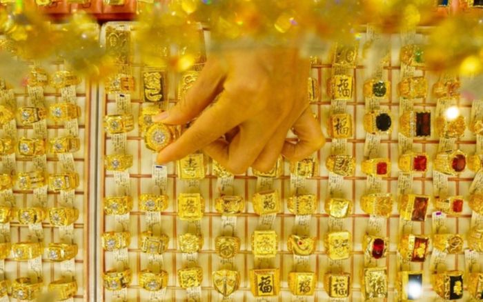 Tin tài chính hôm nay 24/3: Vàng bật tăng trở lại, USD trong nước đi lên