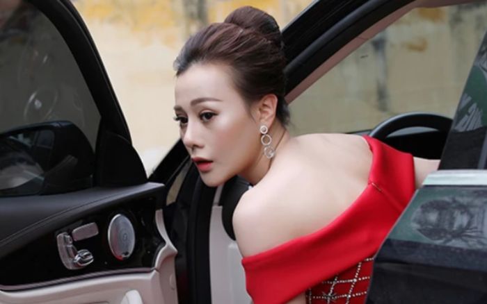 Phương Oanh đã thay đổi sau con số 10 tỷ đồng