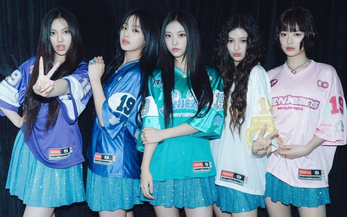 Thông báo gây tranh cãi từ NewJeans