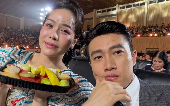 Quốc Trường khoe ảnh thân mật bên Nhật Kim Anh