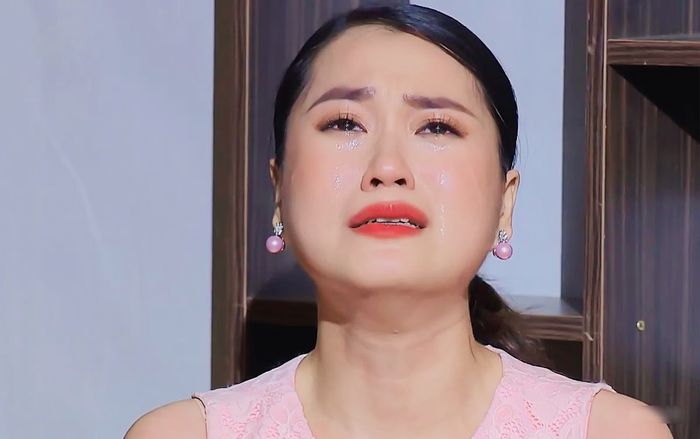 Lâm Vỹ Dạ 'khóc thở không nổi'