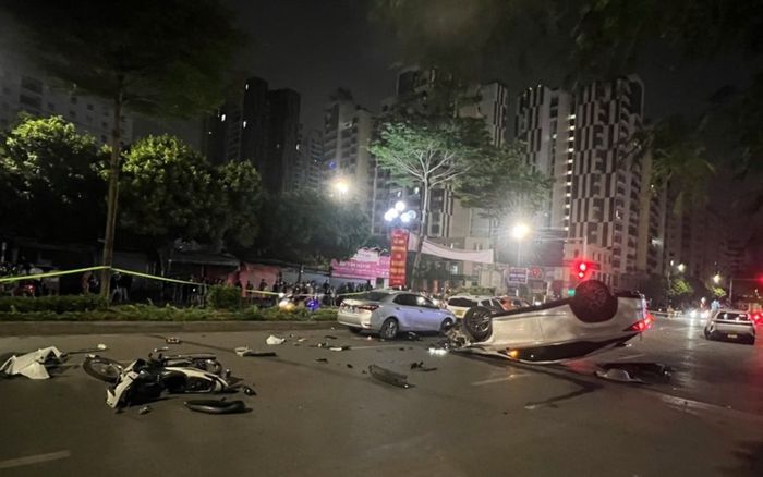 Khẩn trương điều tra vụ tai nạn liên hoàn trên đường Trung Kính