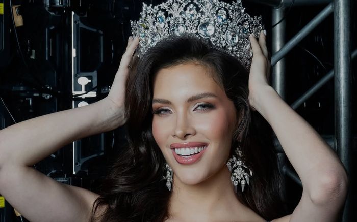 Mỹ nhân thạo 5 thứ tiếng đại diện Paraguay thi Miss Universe 2025