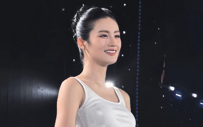 Hoa hậu Ý Nhi trước thềm kết thúc nhiệm kỳ