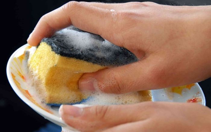 7 thói quen tưởng sạch sẽ nhưng lại khiến vi khuẩn sinh sôi gấp 10 lần, nhiều người vẫn làm mỗi ngày