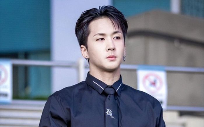 Nam ca sĩ Ravi chính thức xin lỗi sau bê bối trốn nghĩa vụ quân sự