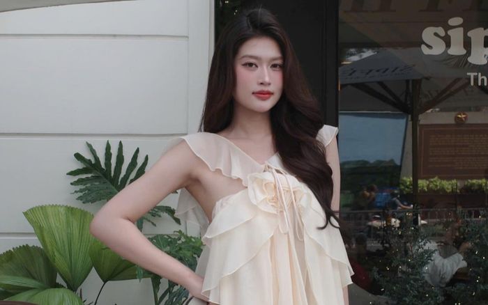 Đoàn Thiên Ân lên tiếng về nghi vấn hất tay fan khi đi cinetour