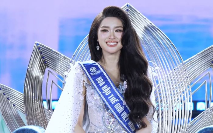 Phương Oanh đăng quang Miss World Vietnam 2025